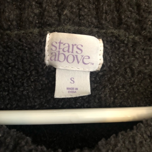 Fuzzy Sweater - Picture 3 of 4